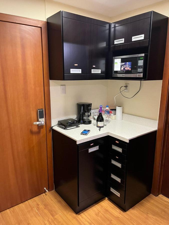 Departamento De 2 Habitaciones, Full Amoblada Con Todo Que Disfrutes De Tu Apartment Cuenca