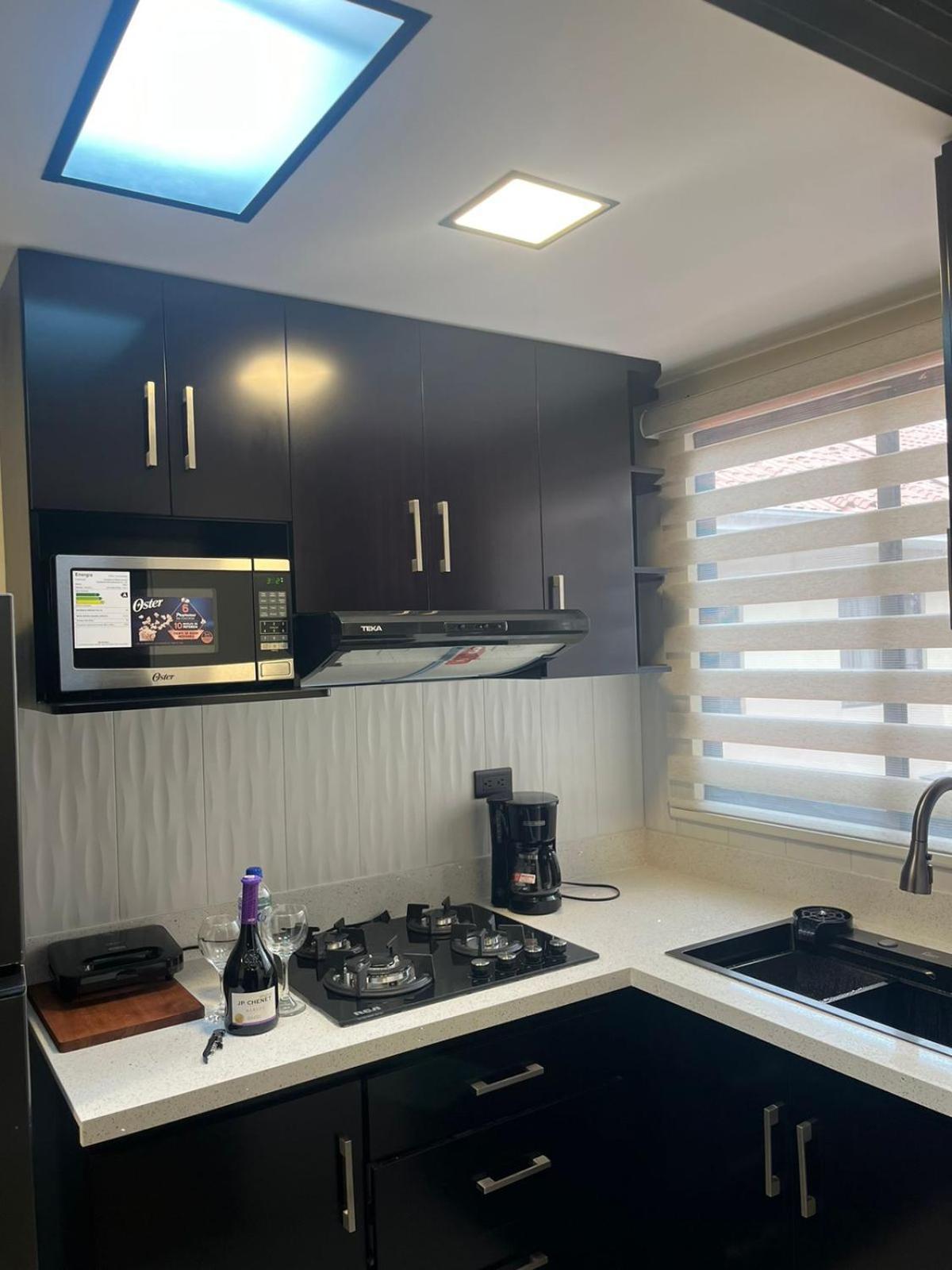 Apartamento Departamento De 2 Habitaciones, Full Amoblada Con Todo Que Disfrutes De Tu Cuenca